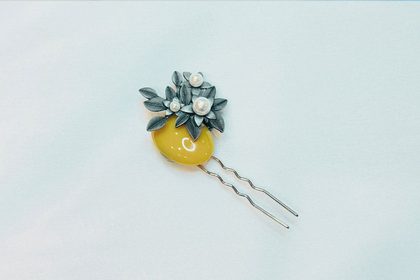 Moonlight Bloom Traditional Korean Hair Pin (Yellow)