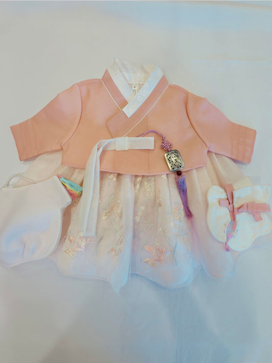 Isabelle 100 Day Hanbok