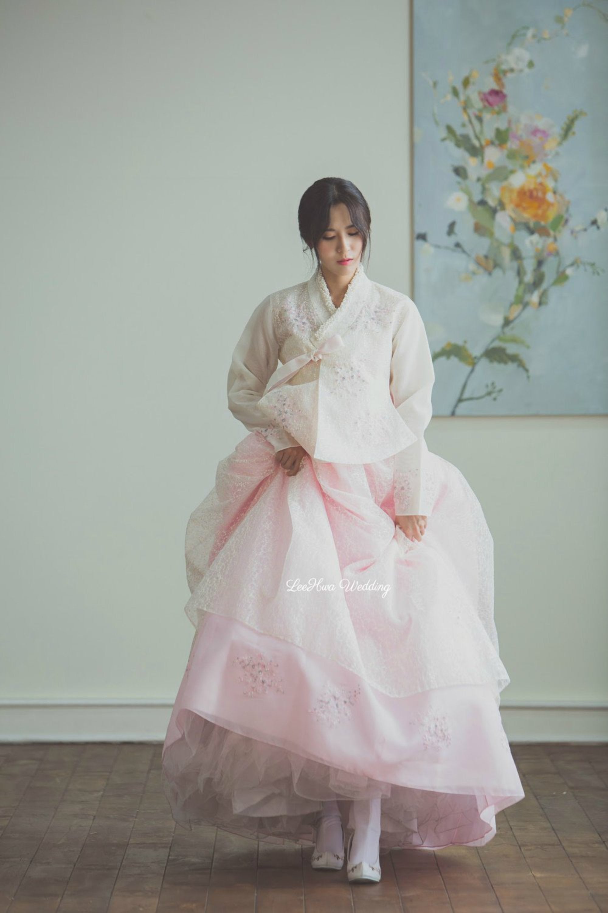 Lee hwa outlet hanbok